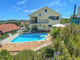 Eco Apartments Sunshine with heated pool