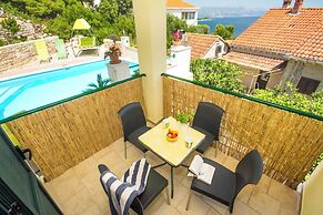 Eco Apartments Sunshine with heated pool