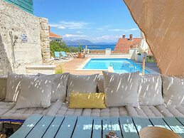 Eco Apartments Sunshine with heated pool