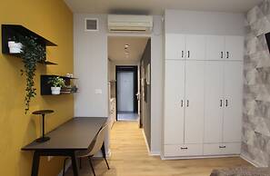 Solo STU apt TAU By Sea N Rent - C Bldg.