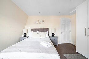 Perfect 3-Bed Flat in North London