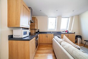Perfect 3-Bed Flat in North London