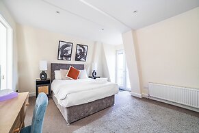Perfect 3-Bed Flat in North London