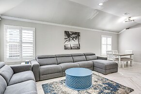 Community Pool & Courts: Missouri City Gem w/ Yard