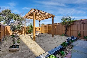 Walk to Crab Cove Beach: Alameda Home w/ Game Room