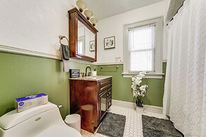 2 Mi to Dtwn: Spacious Apartment in Joliet