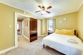 2 Mi to Dtwn: Spacious Apartment in Joliet