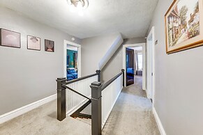 2 Mi to Dtwn: Spacious Apartment in Joliet