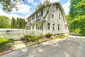 2 Mi to Dtwn: Spacious Apartment in Joliet