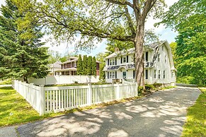 2 Mi to Dtwn: Spacious Apartment in Joliet