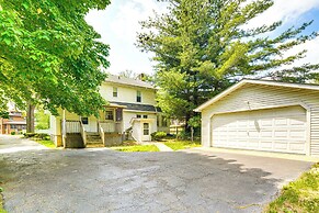 2 Mi to Dtwn: Spacious Apartment in Joliet