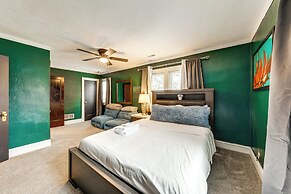 2 Mi to Dtwn: Spacious Apartment in Joliet