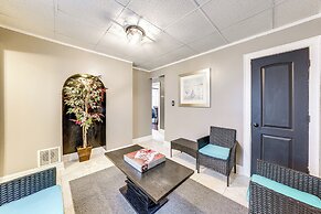 2 Mi to Dtwn: Spacious Apartment in Joliet