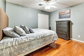 3 Mi to Downtown Mcallen: Quiet Home w/ Pool