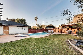 3 Mi to Downtown Mcallen: Quiet Home w/ Pool
