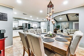 3 Mi to Downtown Mcallen: Quiet Home w/ Pool