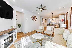 12 Mi to Dtwn Richmond: Spacious Home w/ Deck!