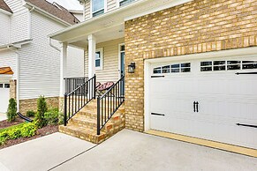 12 Mi to Dtwn Richmond: Spacious Home w/ Deck!
