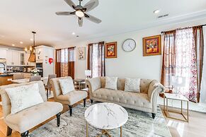 12 Mi to Dtwn Richmond: Spacious Home w/ Deck!