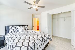 12 Mi to Dtwn Richmond: Spacious Home w/ Deck!