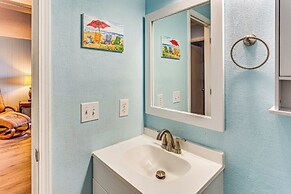 Walk to Ocean: North Myrtle Beach Condo w/ Pool