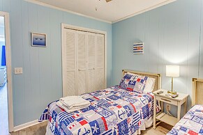 Walk to Ocean: North Myrtle Beach Condo w/ Pool