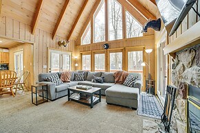 < 1 Mi to Nubs Nob Ski: Cabin w/ Sauna & Deck!