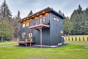 2 Mi to Warm Beach: Family Gem w/ Views