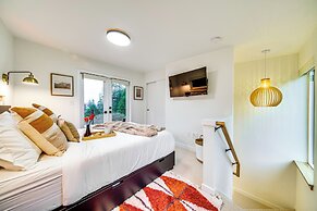 2 Mi to Warm Beach: Family Gem w/ Views