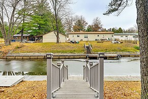 Canal-front Cabin: Dock & Fire Pit in New Lisbon