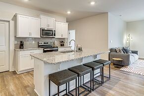 3 Mi to Lake Hickory: Family Home w/ Fire Pit!