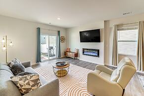 3 Mi to Lake Hickory: Family Home w/ Fire Pit!