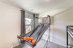 3 Mi to Lake Hickory: Family Home w/ Fire Pit!