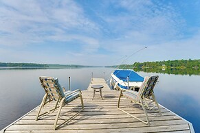 Hot Tub & Boat Dock: Waterfront Maine Retreat!