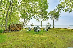 Hot Tub & Boat Dock: Waterfront Maine Retreat!