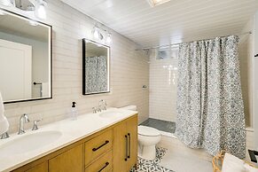 Hot Tub & Boat Dock: Waterfront Maine Retreat!