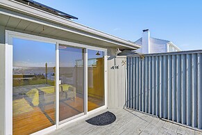 Bayfront Home in Patchogue w/ Deck & Fishing Dock