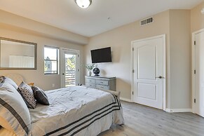 < 1 Mi to Biltmore Fashion Park: Condo w/ Pool!