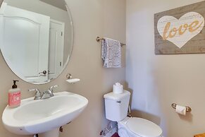 < 1 Mi to Biltmore Fashion Park: Condo w/ Pool!