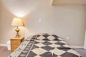 Family Gem Near the Chain of Lakes in Eagle River!