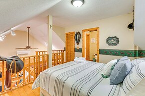 Hike, Boat & Explore: Mtn-view Hayesville Hideaway