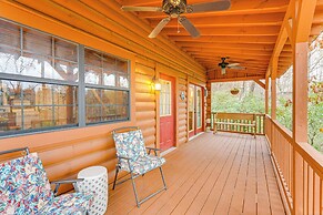 Hike, Boat & Explore: Mtn-view Hayesville Hideaway