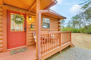 Hike, Boat & Explore: Mtn-view Hayesville Hideaway