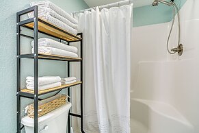 Walk to Beach: Apt w/ Private Hot Tub!