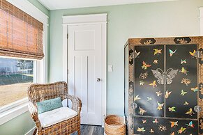 Walk to Beach: Apt w/ Hot Tub in Kill Devil Hills!