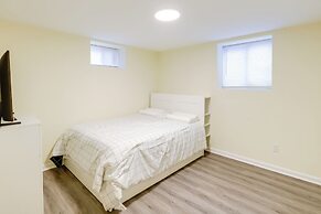 1 Mi to Metro: DC Area Apt w/ Fenced Yard!