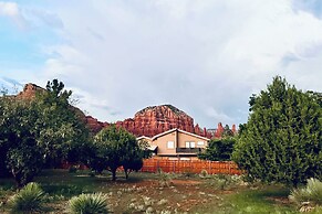 Panoramic Red Rock Views & Hot Tub: Sedona Retreat