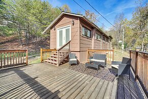 Cabin w/ Deck & Mountain Views Near Gatlinburg!
