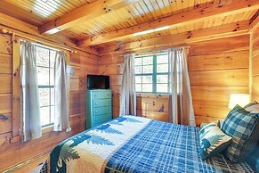 Cabin w/ Deck & Mountain Views Near Gatlinburg!