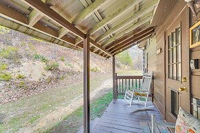 Cabin w/ Deck & Mountain Views Near Gatlinburg!